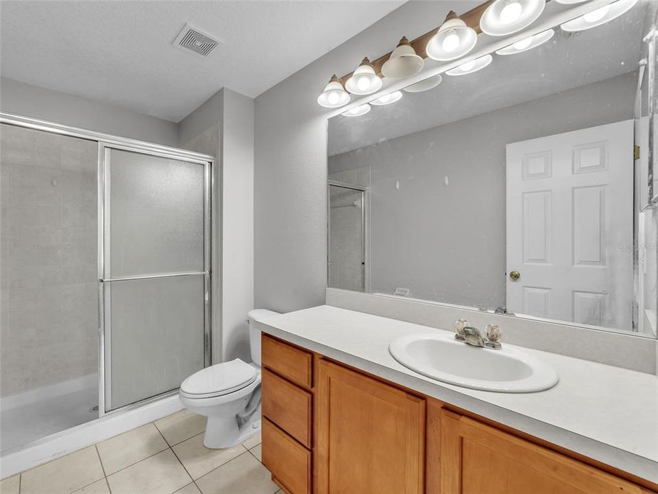 Activo con contrato: $199,900 (2 camas, 2 baños, 1539 Pies cuadrados)