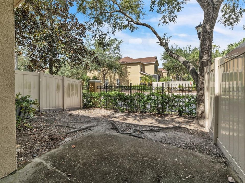 Activo con contrato: $199,900 (2 camas, 2 baños, 1539 Pies cuadrados)