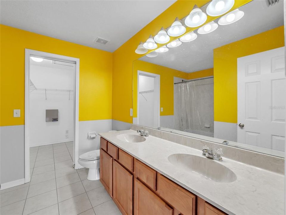 Activo con contrato: $199,900 (2 camas, 2 baños, 1539 Pies cuadrados)