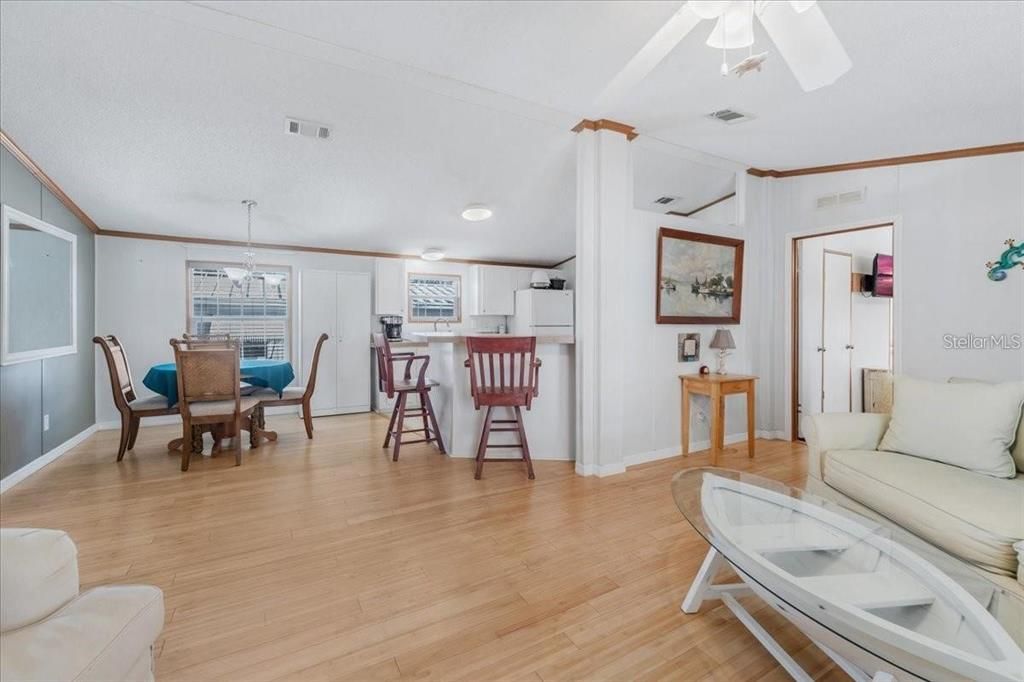 待售: $269,900 (3 贝兹, 2 浴室, 1344 平方英尺)