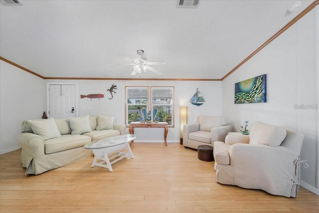 待售: $269,900 (3 贝兹, 2 浴室, 1344 平方英尺)