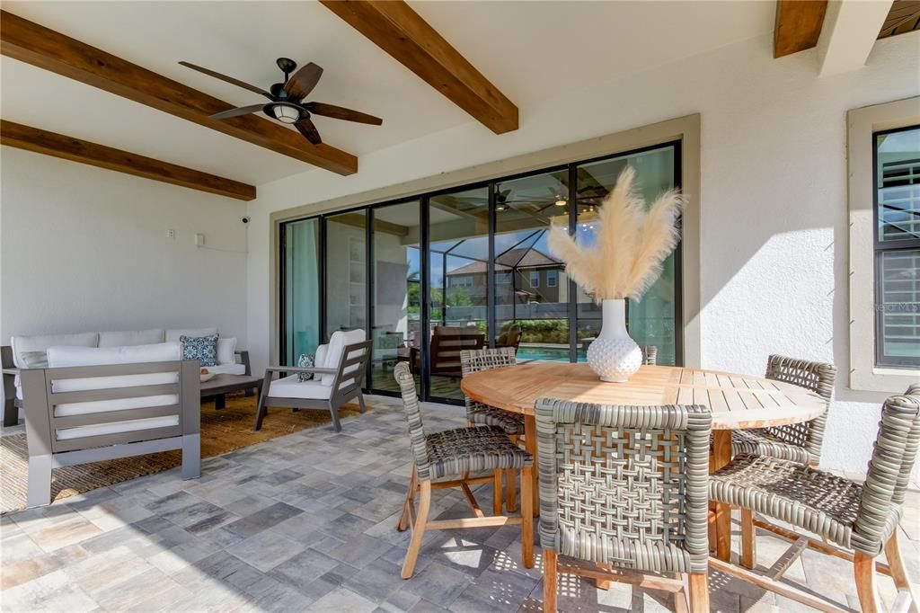 Activo con contrato: $1,229,900 (4 camas, 4 baños, 3138 Pies cuadrados)