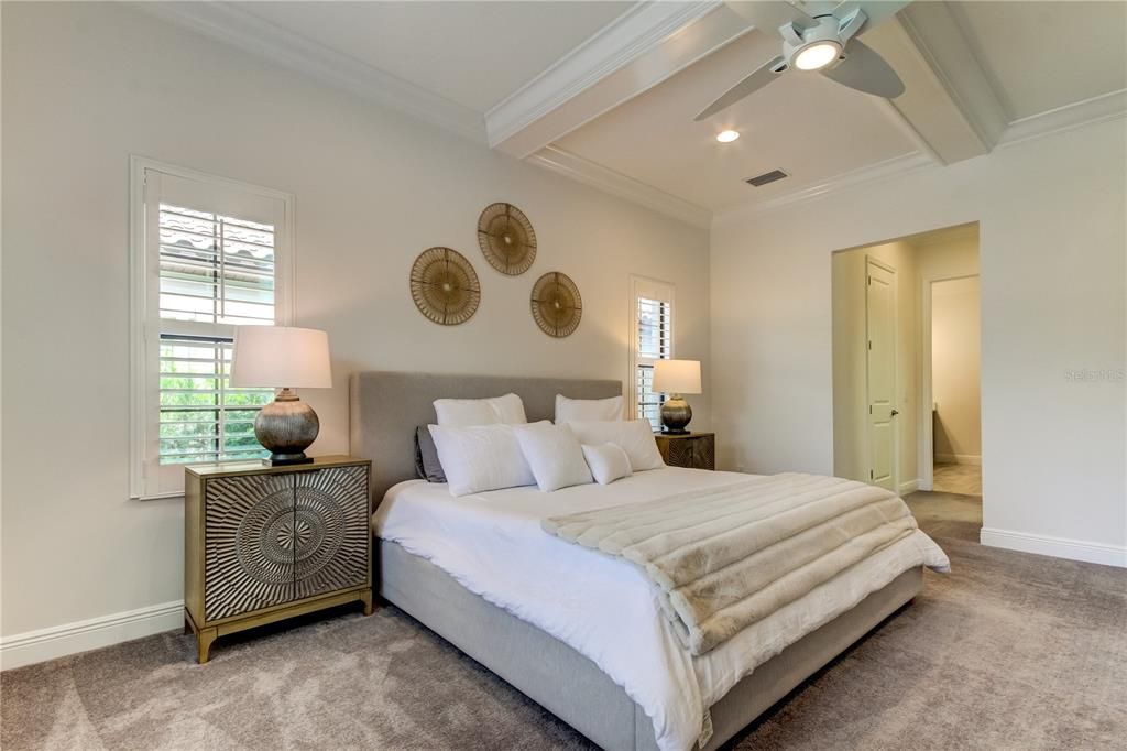 Activo con contrato: $1,229,900 (4 camas, 4 baños, 3138 Pies cuadrados)