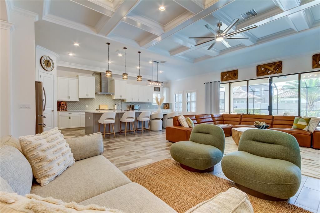 Activo con contrato: $1,229,900 (4 camas, 4 baños, 3138 Pies cuadrados)