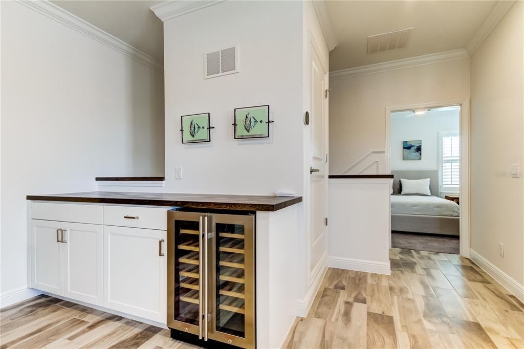 Activo con contrato: $1,229,900 (4 camas, 4 baños, 3138 Pies cuadrados)