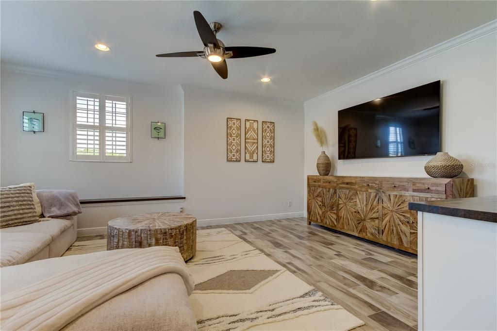 Activo con contrato: $1,229,900 (4 camas, 4 baños, 3138 Pies cuadrados)