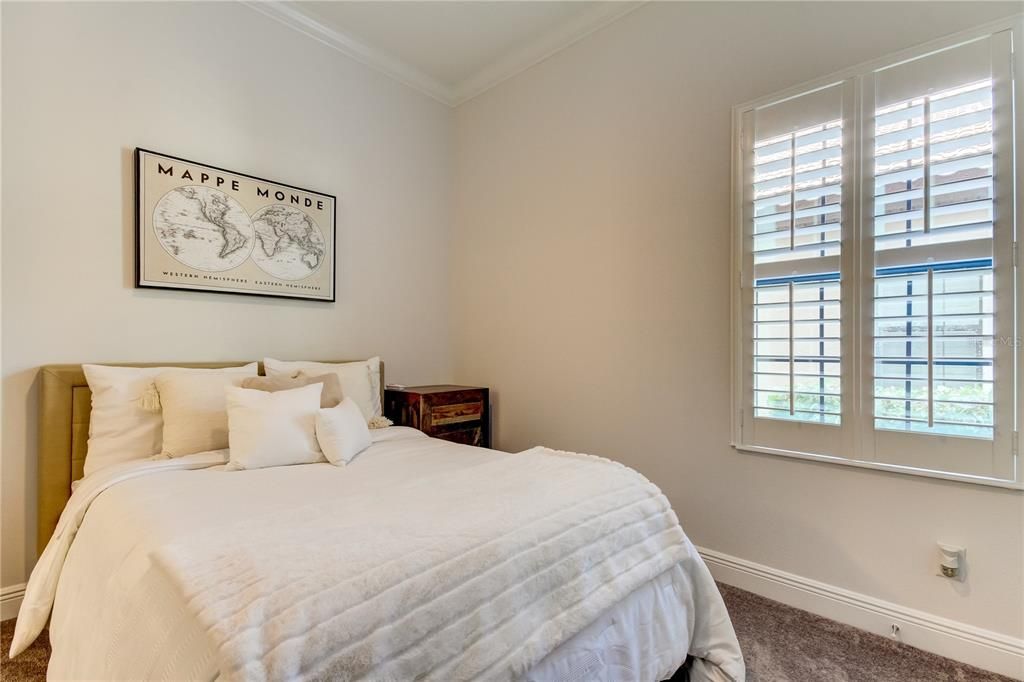 Activo con contrato: $1,229,900 (4 camas, 4 baños, 3138 Pies cuadrados)