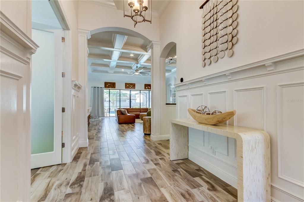 Activo con contrato: $1,229,900 (4 camas, 4 baños, 3138 Pies cuadrados)