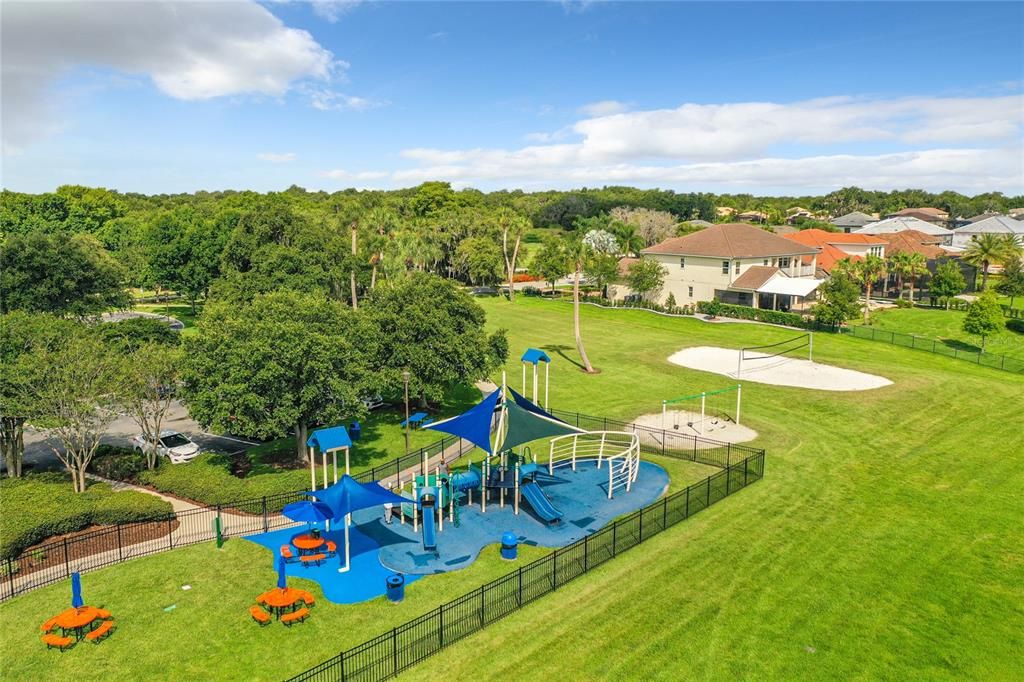 Active With Contract: $620,000 (4 beds, 3 baths, 2724 Square Feet)