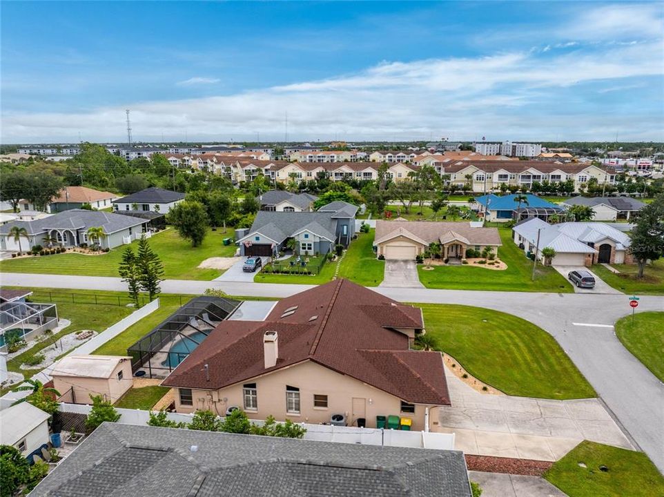 На продажу: $389,500 (3 спален, 2 ванн, 2037 Квадратных фут)