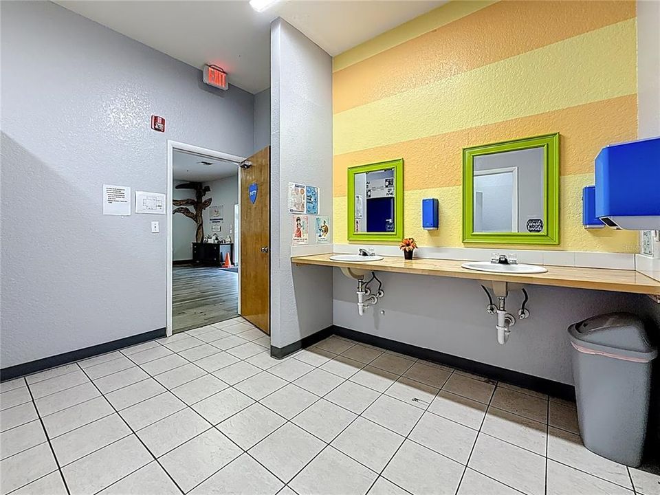 待售: $1,875,000 (0 贝兹, 0 浴室, 11152 平方英尺)