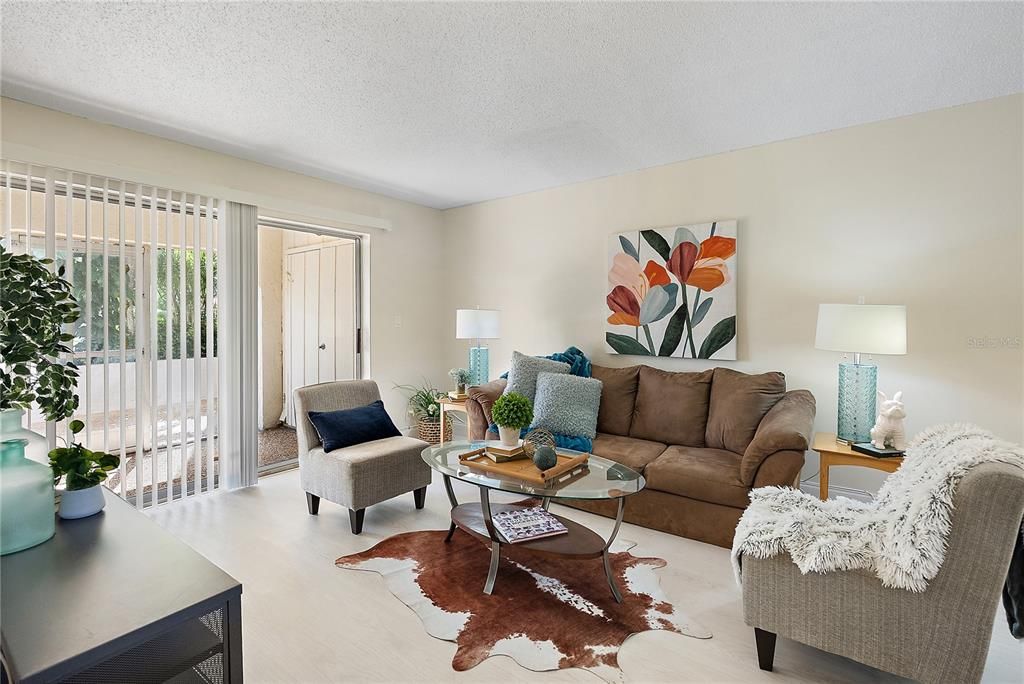 For Sale: $172,000 (1 beds, 1 baths, 775 Square Feet)