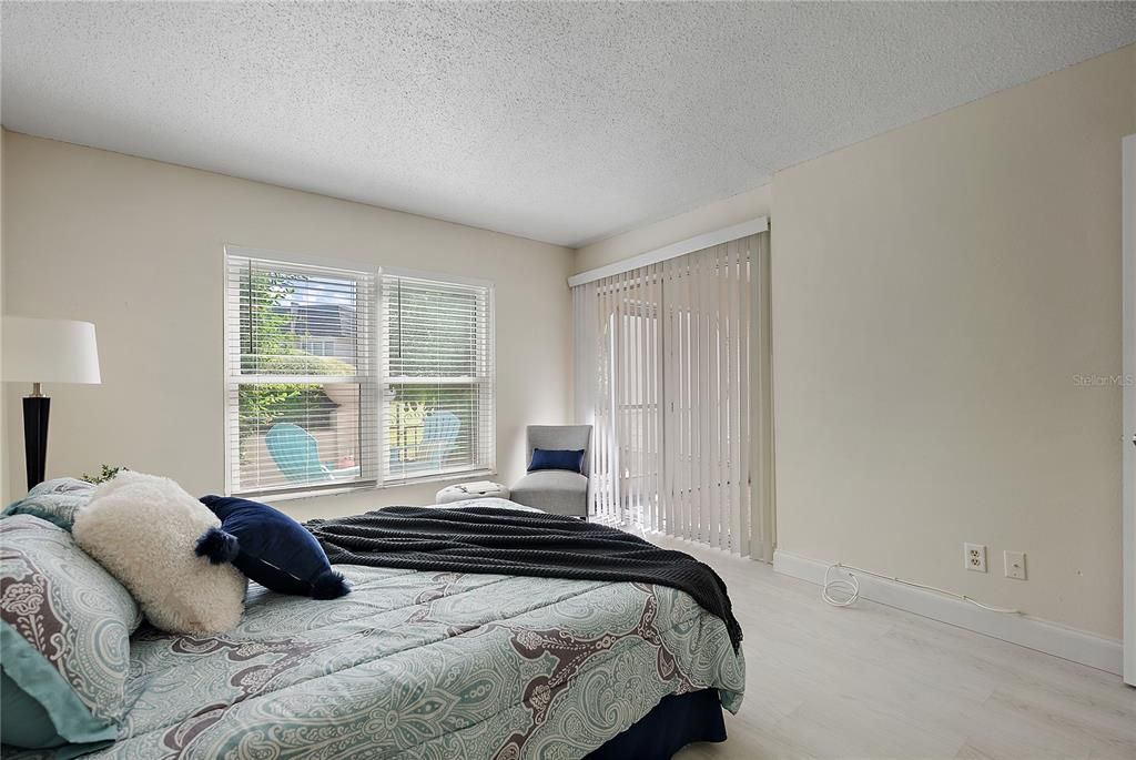 For Sale: $172,000 (1 beds, 1 baths, 775 Square Feet)