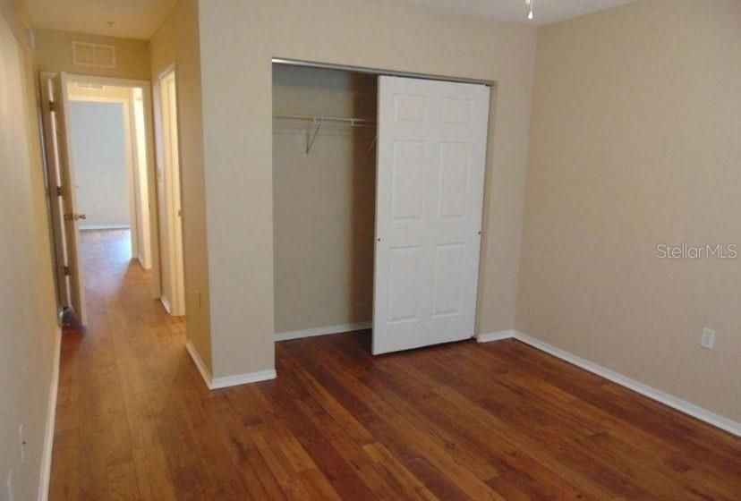 For Sale: $129,500 (2 beds, 2 baths, 920 Square Feet)
