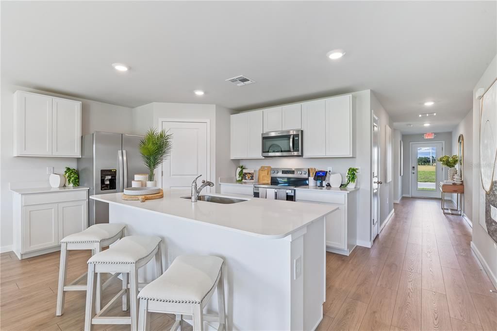 Active With Contract: $306,990 (4 beds, 2 baths, 1499 Square Feet)