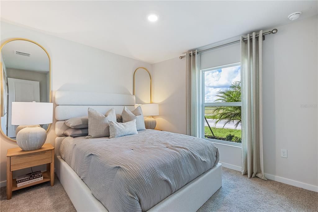 Active With Contract: $306,990 (4 beds, 2 baths, 1499 Square Feet)