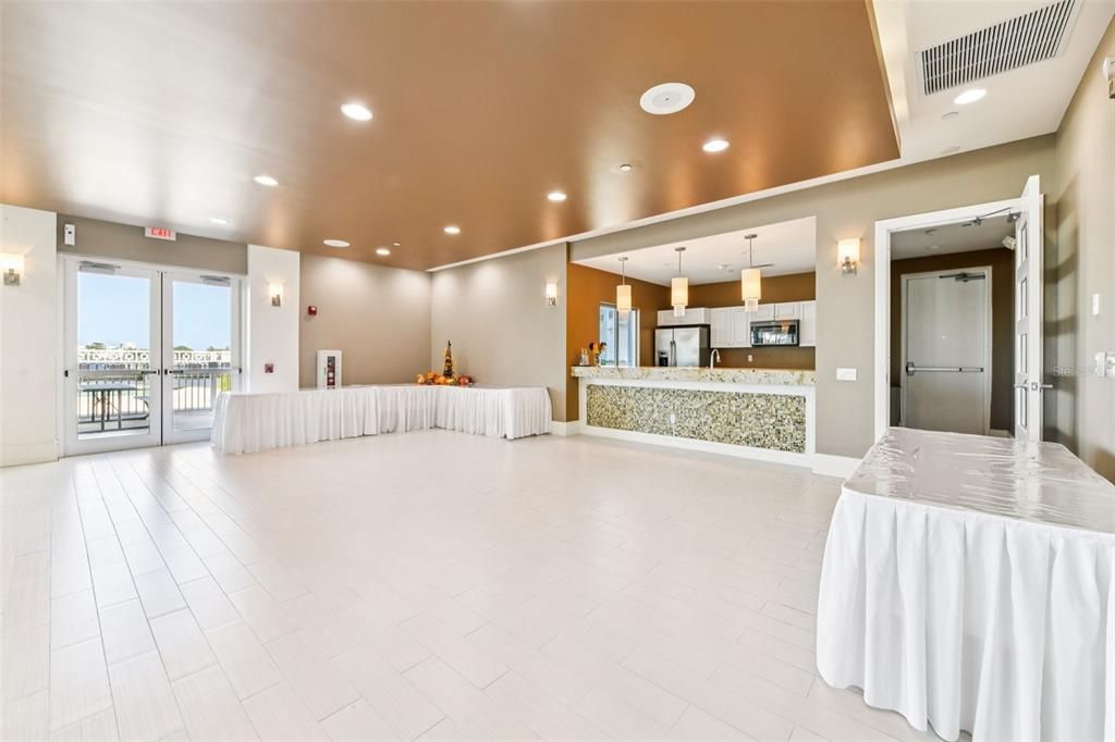 En Venta: $285,000 (2 camas, 2 baños, 1660 Pies cuadrados)