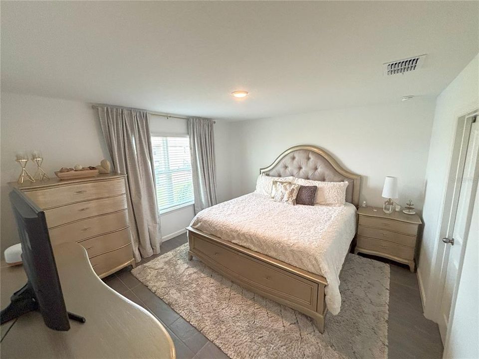 For Sale: $439,000 (3 beds, 2 baths, 1633 Square Feet)