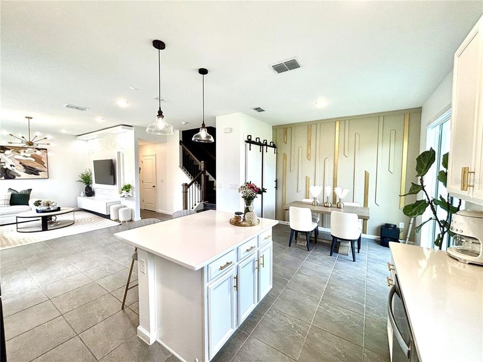 For Sale: $439,000 (3 beds, 2 baths, 1633 Square Feet)