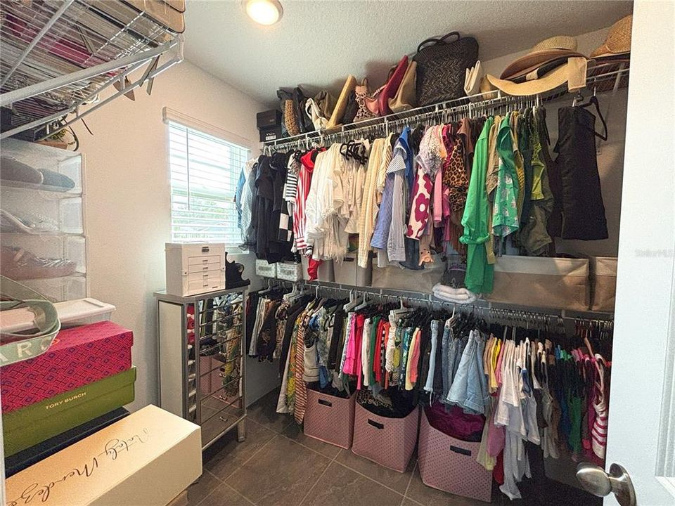 For Sale: $439,000 (3 beds, 2 baths, 1633 Square Feet)