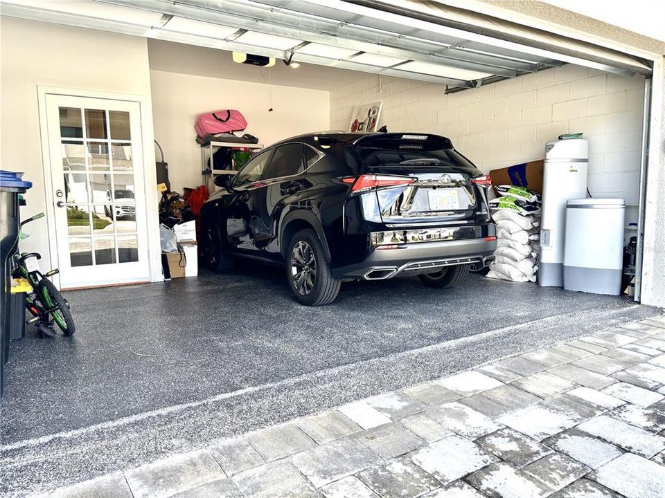 For Sale: $439,000 (3 beds, 2 baths, 1633 Square Feet)