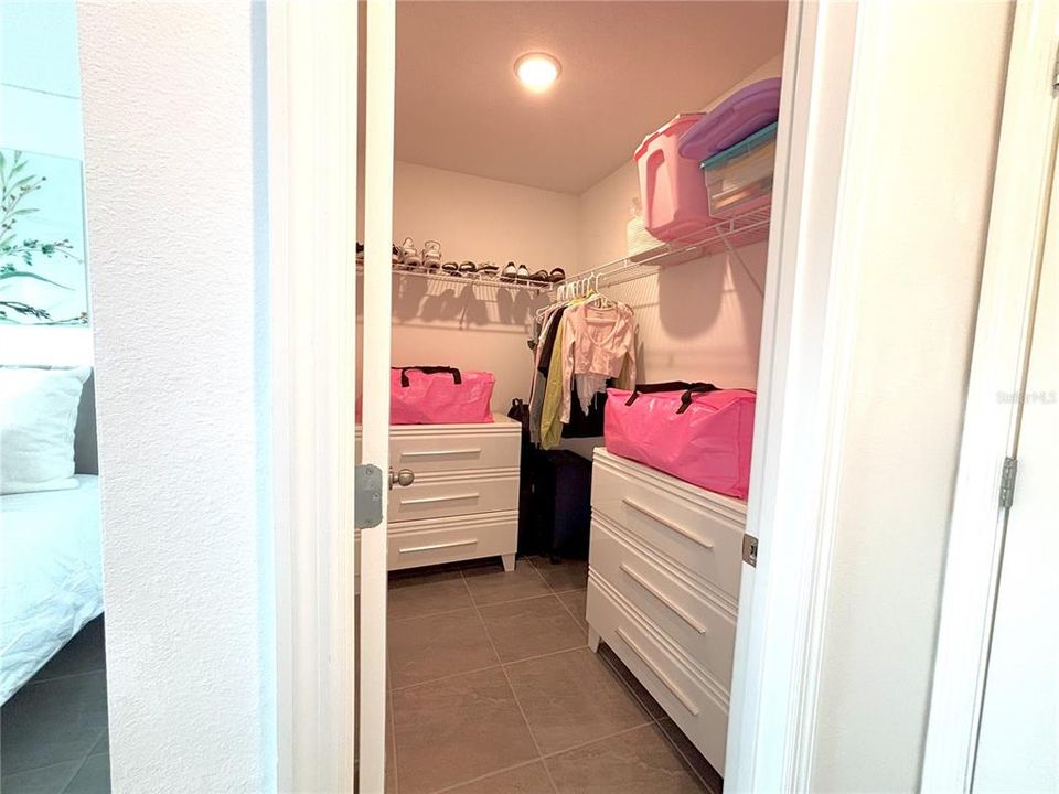 For Sale: $439,000 (3 beds, 2 baths, 1633 Square Feet)