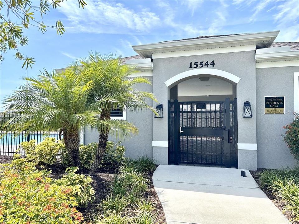 For Sale: $439,000 (3 beds, 2 baths, 1633 Square Feet)