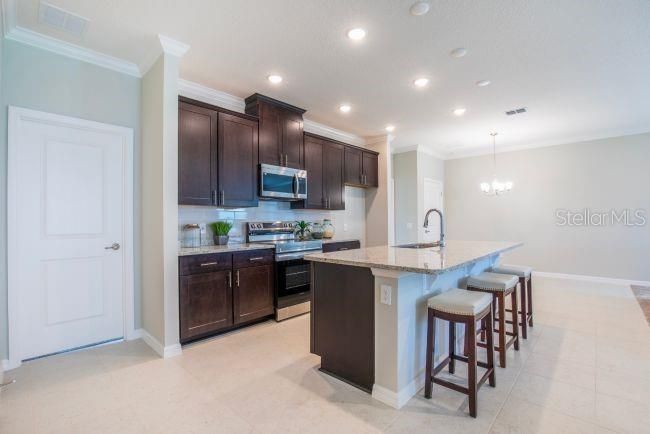 For Sale: $449,990 (3 beds, 2 baths, 1602 Square Feet)