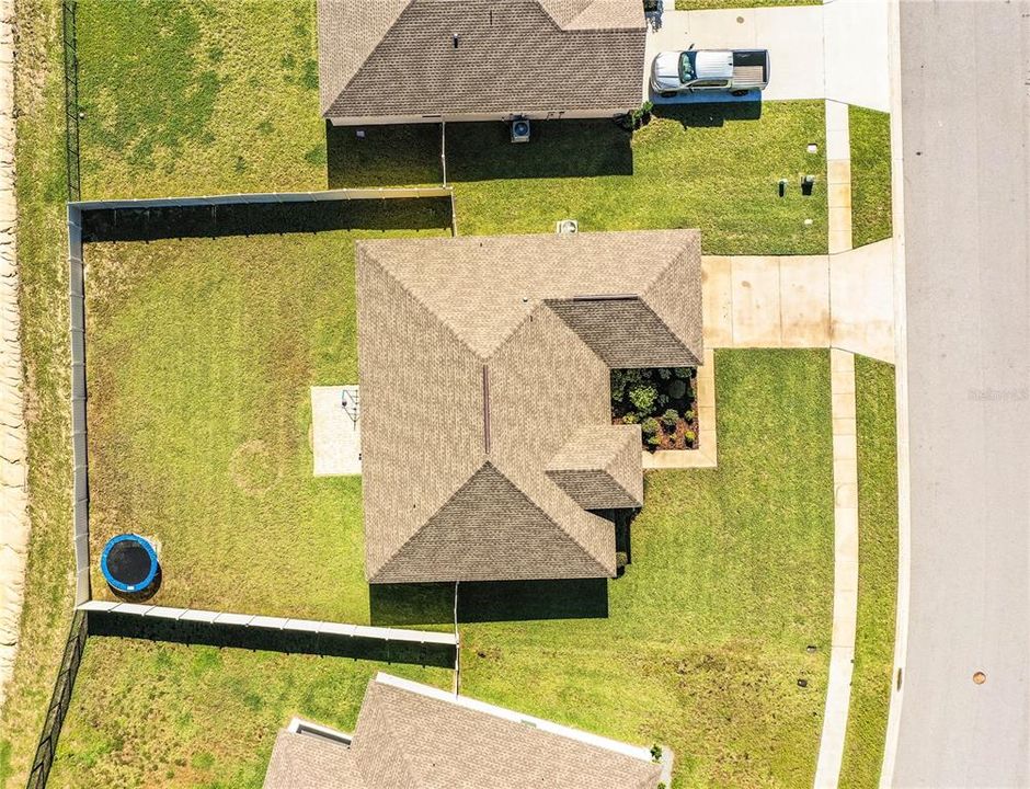 合同活跃: $314,500 (4 贝兹, 2 浴室, 1847 平方英尺)