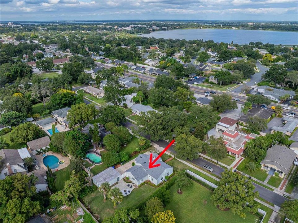 Active With Contract: $489,000 (3 beds, 2 baths, 1904 Square Feet)