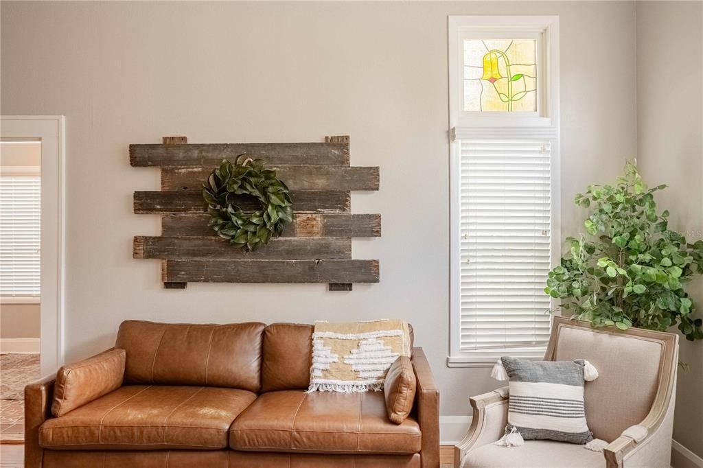 Active With Contract: $489,000 (3 beds, 2 baths, 1904 Square Feet)