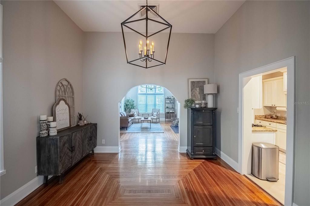 Active With Contract: $489,000 (3 beds, 2 baths, 1904 Square Feet)