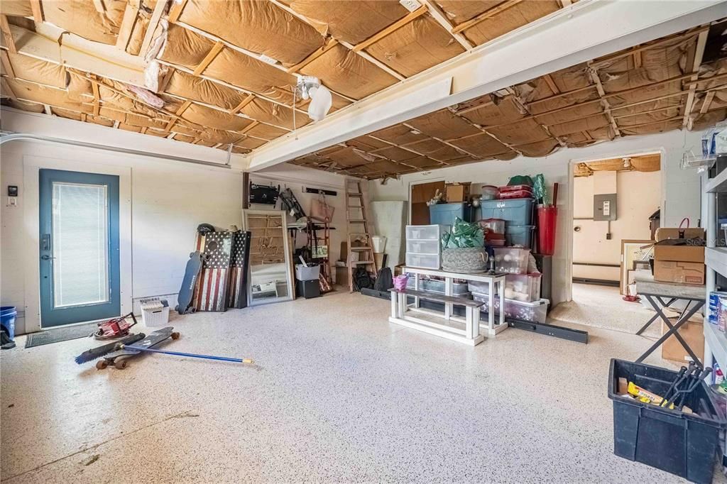 Active With Contract: $489,000 (3 beds, 2 baths, 1904 Square Feet)