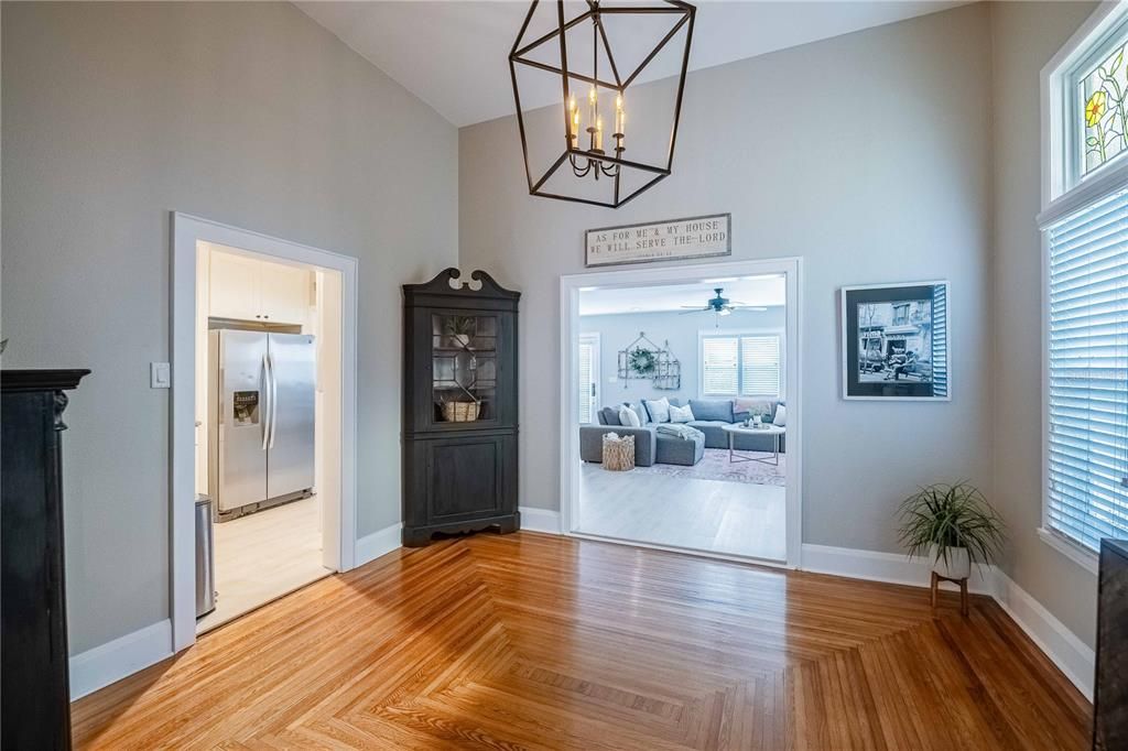 Active With Contract: $489,000 (3 beds, 2 baths, 1904 Square Feet)