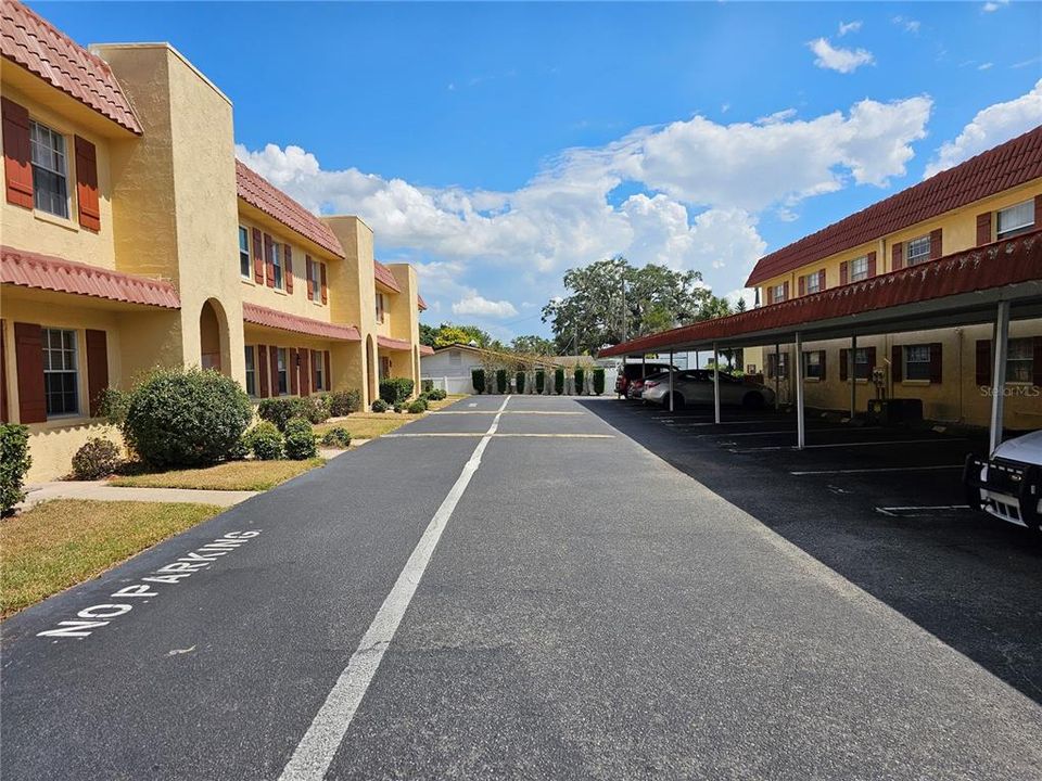 Active With Contract: $95,000 (1 beds, 1 baths, 638 Square Feet)