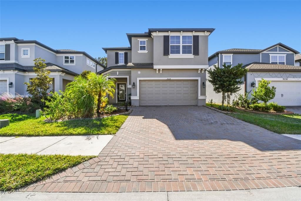 合同活跃: $540,000 (4 贝兹, 3 浴室, 2641 平方英尺)