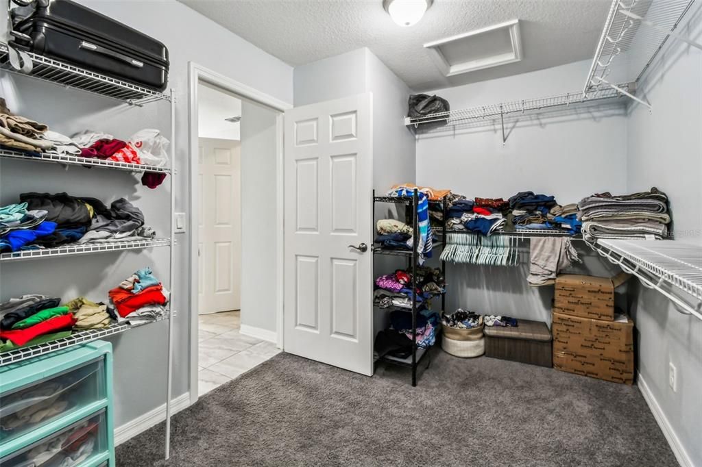 合同活跃: $540,000 (4 贝兹, 3 浴室, 2641 平方英尺)