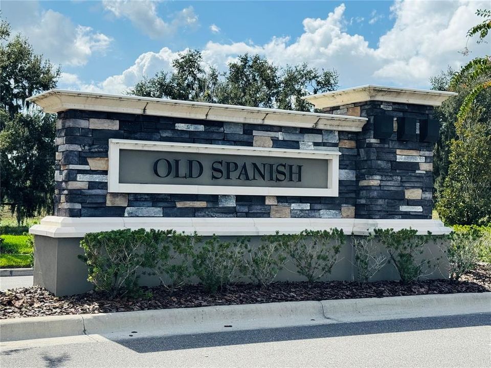 合同活跃: $540,000 (4 贝兹, 3 浴室, 2641 平方英尺)