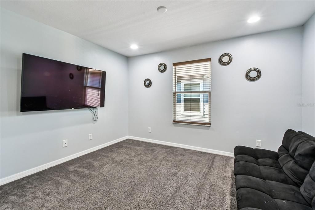 合同活跃: $540,000 (4 贝兹, 3 浴室, 2641 平方英尺)