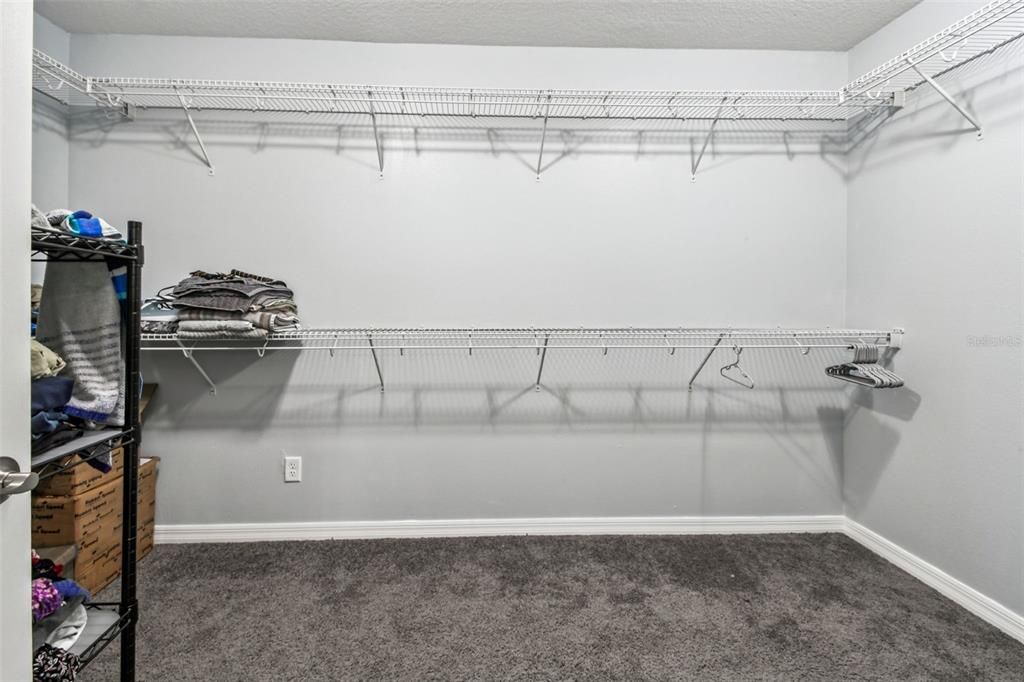 合同活跃: $540,000 (4 贝兹, 3 浴室, 2641 平方英尺)