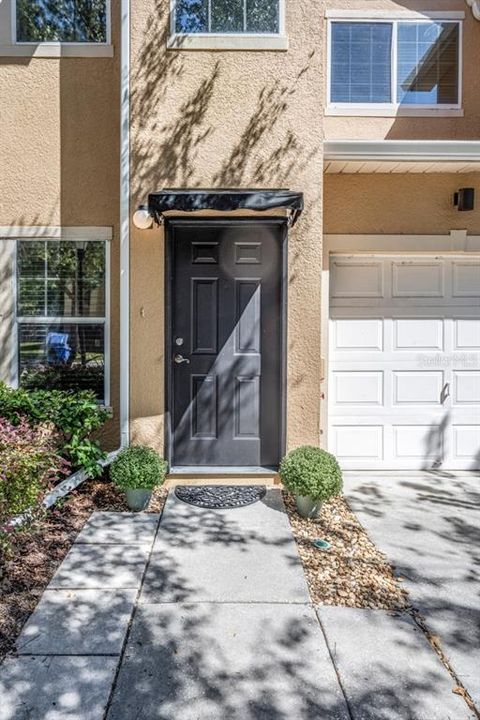 Под контрактом: $300,000 (3 спален, 2 ванн, 1790 Квадратных фут)