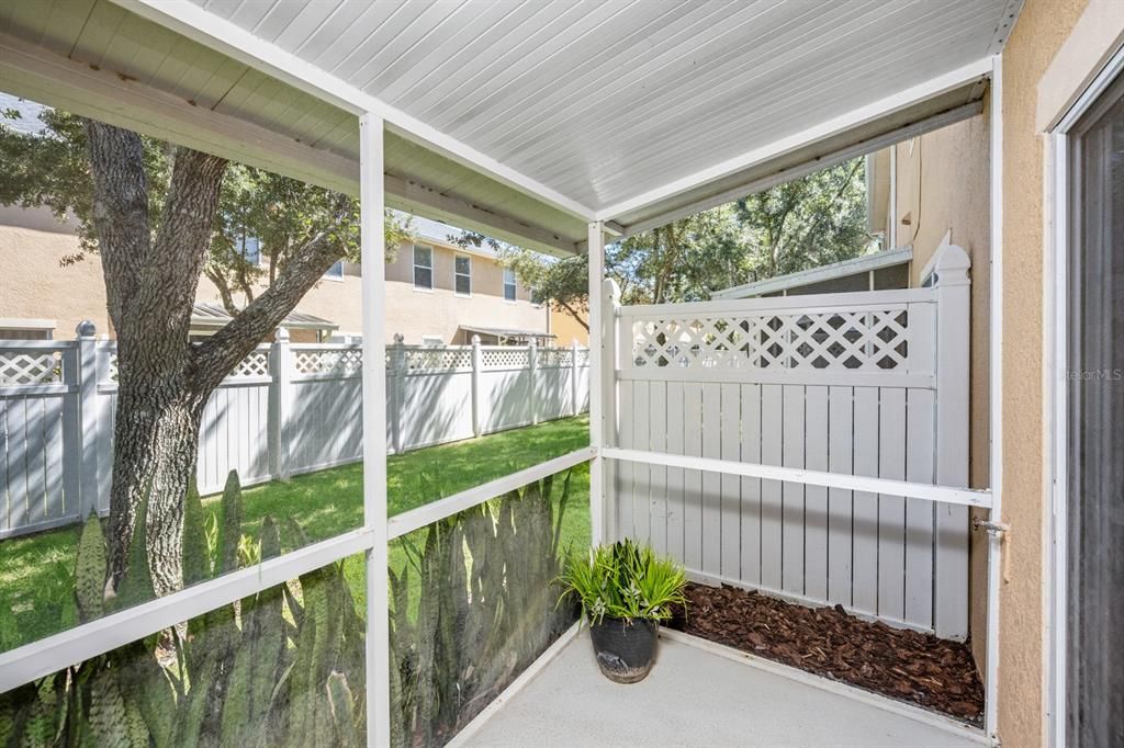 Под контрактом: $300,000 (3 спален, 2 ванн, 1790 Квадратных фут)