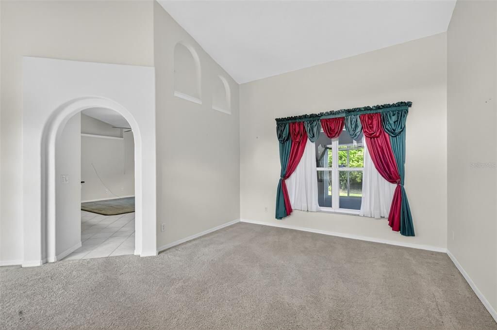 Active With Contract: $325,000 (4 beds, 2 baths, 1760 Square Feet)