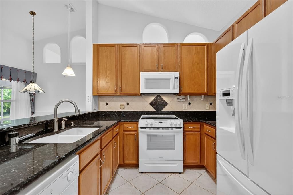 Active With Contract: $325,000 (4 beds, 2 baths, 1760 Square Feet)