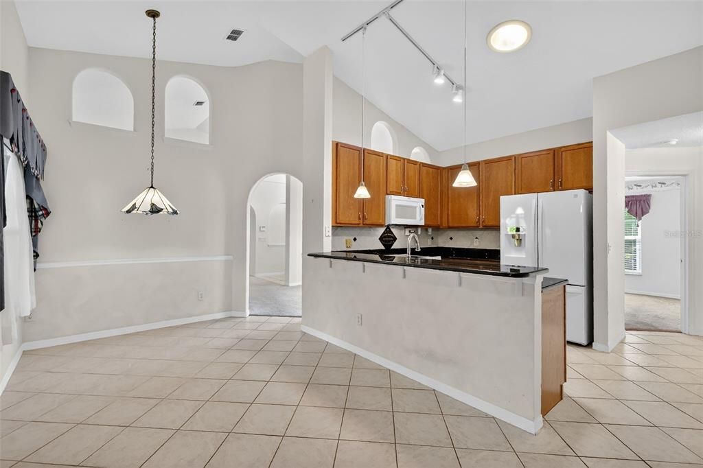 Active With Contract: $325,000 (4 beds, 2 baths, 1760 Square Feet)