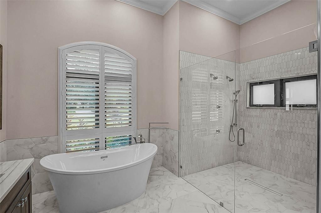 For Sale: $2,300,000 (4 beds, 4 baths, 3235 Square Feet)