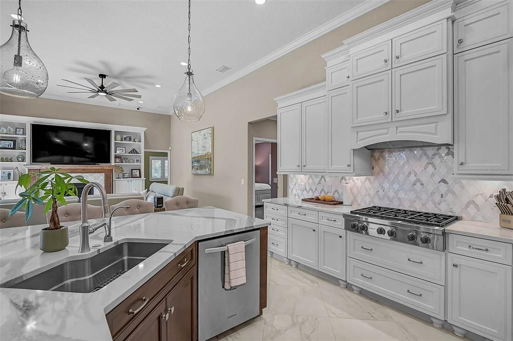 For Sale: $2,300,000 (4 beds, 4 baths, 3235 Square Feet)