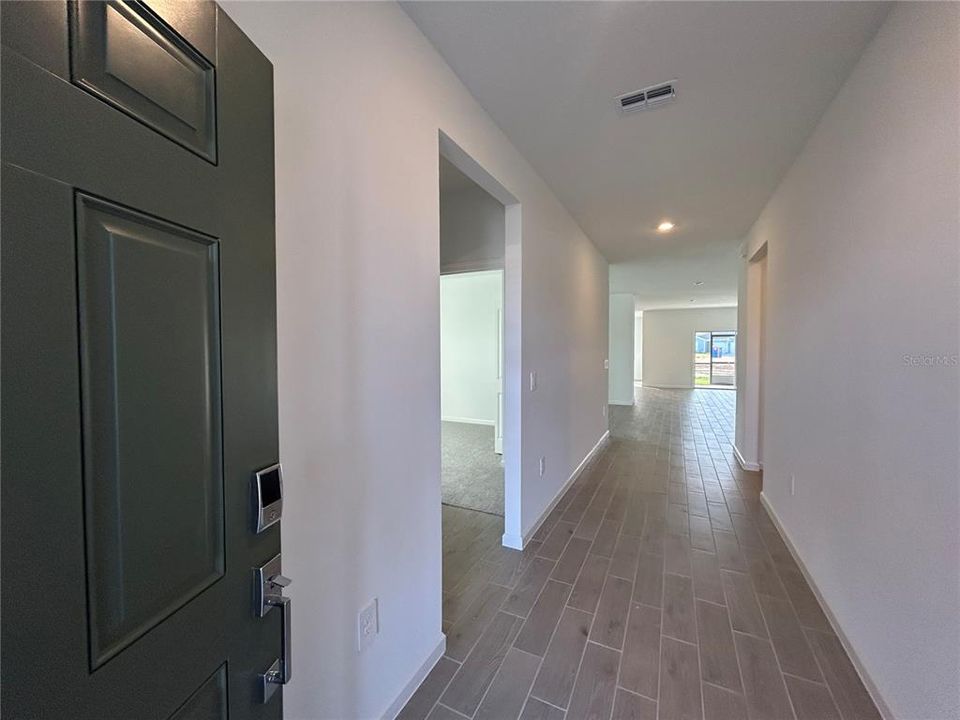 出租: $2,900 (4 贝兹, 2 浴室, 2571 平方英尺)