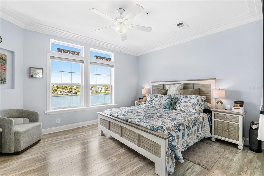 На продажу: $925,000 (3 спален, 3 ванн, 1618 Квадратных фут)