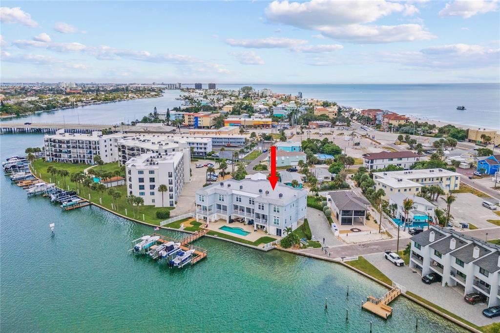 На продажу: $925,000 (3 спален, 3 ванн, 1618 Квадратных фут)